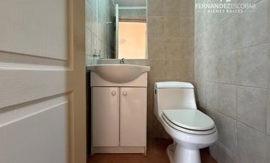 CALLE LARGA - ARRIENDA CASA DE DOS PISOS 4D 3B COND. LOS MAITENES