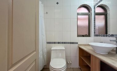 CALLE LARGA - ARRIENDA CASA DE DOS PISOS 4D 3B COND. LOS MAITENES