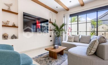 A Smart Entry into Bali Luxury Living – High-End Three-Bedroom Villa in the Prestigious Bukit Balangan Area