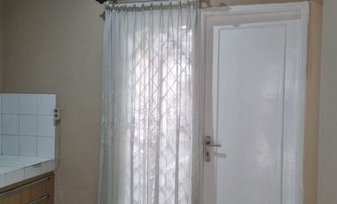 RUMAH ASRI DAN NYAMAN DENGAN TAMAN LUAS PALING CANTIK!! LOKASI JUARA