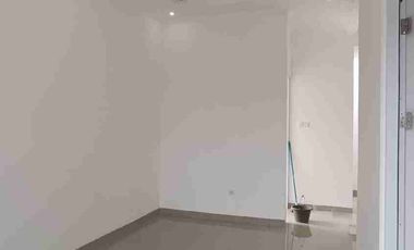 Rumah cluster type 2 lantai dinding bata merah dekat LRT Jatibening