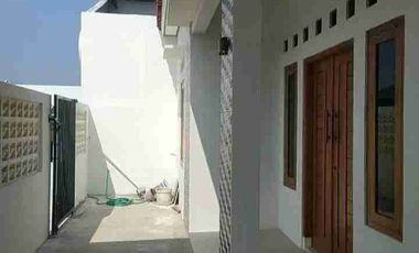 Dijual Rumsh baru di karangasem solo ums
