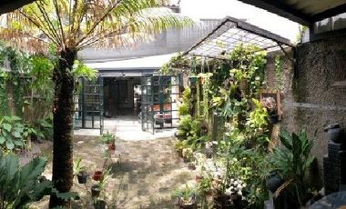 Rumah 2 lantai ex cafe untuk tempat tinggal dan usaha di Sayap Arcamanik Ref.05182