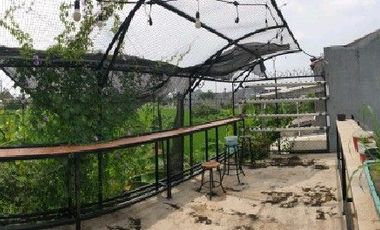 Rumah 2 lantai ex cafe untuk tempat tinggal dan usaha di Sayap Arcamanik Ref.05182
