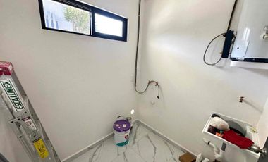 EN VENTA CASA CON ALBERCA- ARBOLADA BY CUMBRES CANCÚN