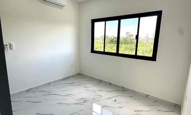 EN VENTA CASA CON ALBERCA- ARBOLADA BY CUMBRES CANCÚN