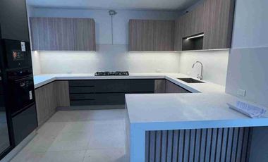 CASA DE ALQUILER EN URB. PUERTO AZUL