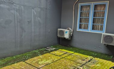 Rmh bagus di Jl Akalipa Ry Kemang Pratm 3, Kt3+1, Km2+1, siap huni, carport dan taman depan