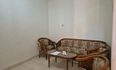 Rmh bagus di Jl Akalipa Ry Kemang Pratm 3, Kt3+1, Km2+1, siap huni, carport dan taman depan