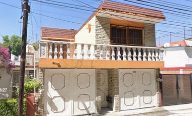 VENTA DE CASA EN CALLE CAYENA VALLE DORADO TLANEPANTLA DE BAEZ ESTADO DE MÉXICO