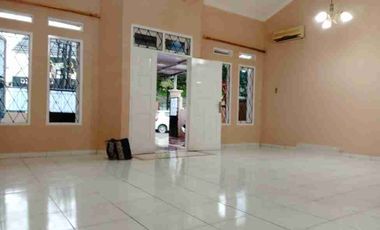 Rumah disewakan di RW 05, Pejaten Barat, Pasar Minggu, Jakarta Selatan, Daerah Khusus Ibukota Jakarta