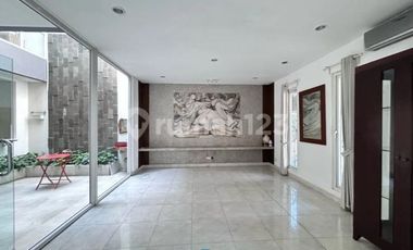 Rumah Cozy Disewakan di Lokasi Favourite Raffles Hills Cibubur