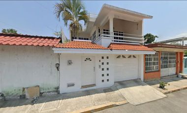 CASA DE 3 HABITACIONES EN TAPACHULA