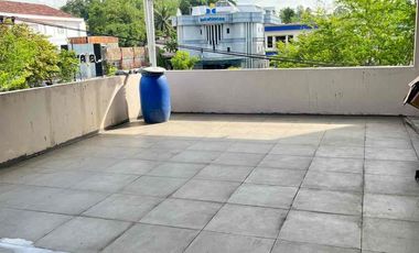 Rukan Rumah Kator Lokasi Premium Strategis