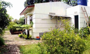 DIJUAL RUMAH DESAIN VILLA 
BUAT INVESTASI PENSIUNAN PASTI NYAMAN