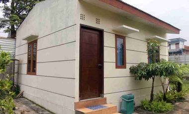 DIJUAL RUMAH DESAIN VILLA 
BUAT INVESTASI PENSIUNAN PASTI NYAMAN