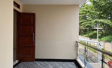 V1 Villa Baru Ada Private Pool dan Rooftop di Abdul Gani Atas Batu