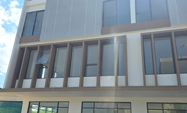 Ruko JBD 3lt luas 68m JGC Jakarta Garden City Cakung