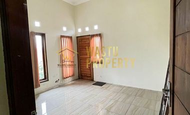 RUMAH 2 LANTAI MURAH DI SLEMAN DEKAT SCH