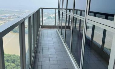 Dijual Best Deal Apartment Goldcoast PIK 3BR uk135m2 BEST SEA VIEW Furnished  at Jakarta utara