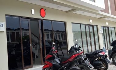 Disewakan Ruko 2 Lantai Kondisi Bagus di The Savoy JGC, Jakarta Timur