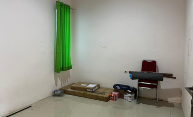Jual BU Rumah strategis tengah kota