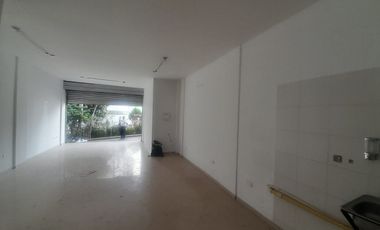 LOCAL, CERCA A LA FOSUNAB