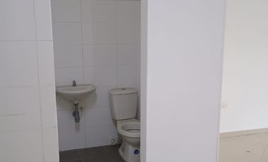 LOCAL, CERCA A LA FOSUNAB