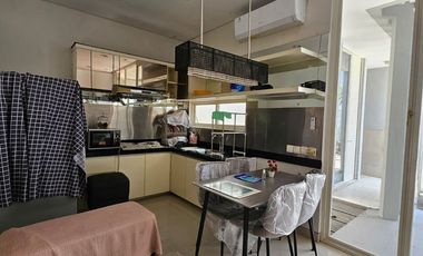 0914 - Disewakan Rumah LT 216m2 LB 170m2 di The Mansion Pakuwon Indah