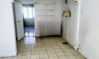 Amplia casa muy bien ubicada