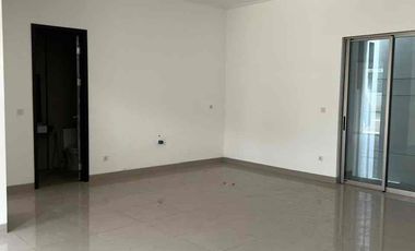 Sewa Rumah PIK 2 Ukuran 10x15 Boulevard (4+1 Kamar Tidur)