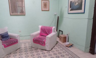 CASA EN VENTA EN MERIDA F-2123, 5 REC. EN EL CENTRO $12,000,000
