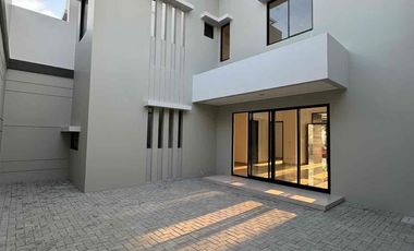 Sewa Rumah PIK 2 Ukuran 10x20 (4+1 Kamar Tidur)