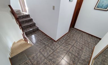 🏠 HOSPEDAJE POR NOCHE(S) COMFORTABLE CASA VACACIONAL. (TONSUPA - PLAYA)