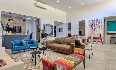 CASA EN VENTA EN MERIDA / F-2127, 3 REC. CLUB DE GOLF LA CEIBA $12,450,000