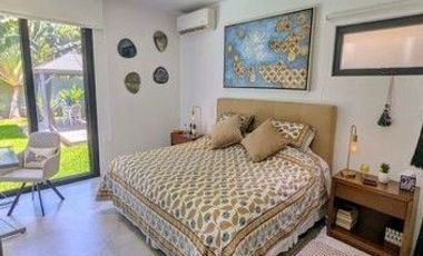 CASA EN VENTA EN MERIDA / F-2127, 3 REC. CLUB DE GOLF LA CEIBA $12,450,000