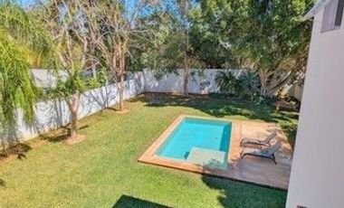 CASA EN VENTA EN MERIDA / F-2129, 4 REC. CLUB DE GOLF LA CEIBA $12,990,000