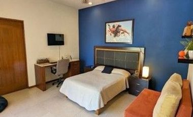 CASA EN VENTA EN MERIDA / F-2129, 4 REC. CLUB DE GOLF LA CEIBA $12,990,000