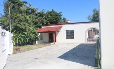 CASA EN VENTA EN MERIDA F-2131, 4 REC. SAN PEDRO UXMAL $5,000,000