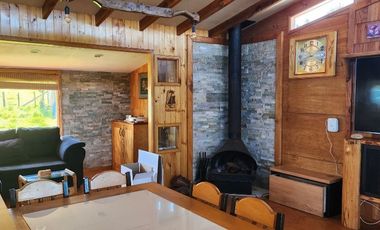 casa amoblada sector Llicaldad, con patio, terraza y vista.