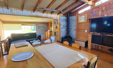 casa amoblada sector Llicaldad, con patio, terraza y vista.