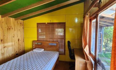 casa amoblada sector Llicaldad, con patio, terraza y vista.