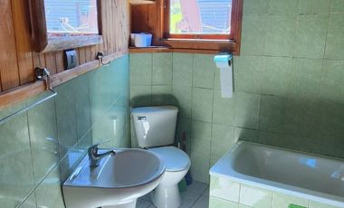 casa amoblada sector Llicaldad, con patio, terraza y vista.