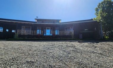 casa amoblada sector Llicaldad, con patio, terraza y vista.
