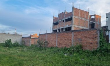 VENTA DE CASA O EDIFICIO EN PENJAMO PARA HACER OFICINAS, DEPARTAMENTOS, CONSULTORIOS
