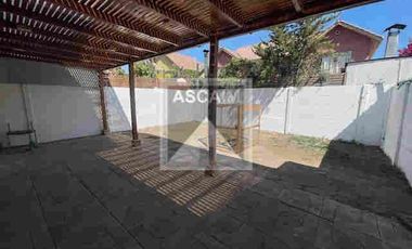 SE ARRIENDA CASA 3DOR Y 3 BAÑOS VALLE GRANDE LAMPA