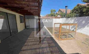 SE ARRIENDA CASA 3DOR Y 3 BAÑOS VALLE GRANDE LAMPA