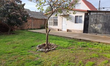 Linda Casa de Dos pisos, en Población Santa Cecilia