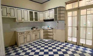 Disewakan Rumah 2 lantai di Araya Blimbing Malang Kota