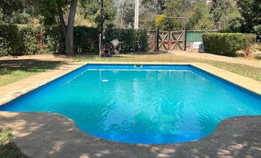 Venta de gran parcela de agrado en Olmué